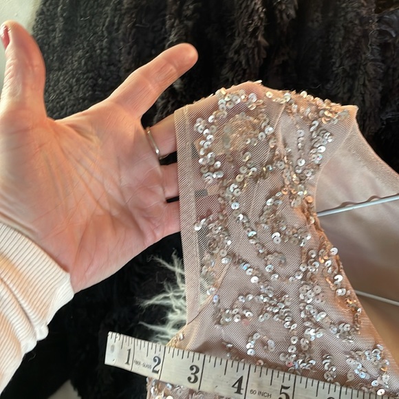 Aidan mattox gown - Picture 6 of 11